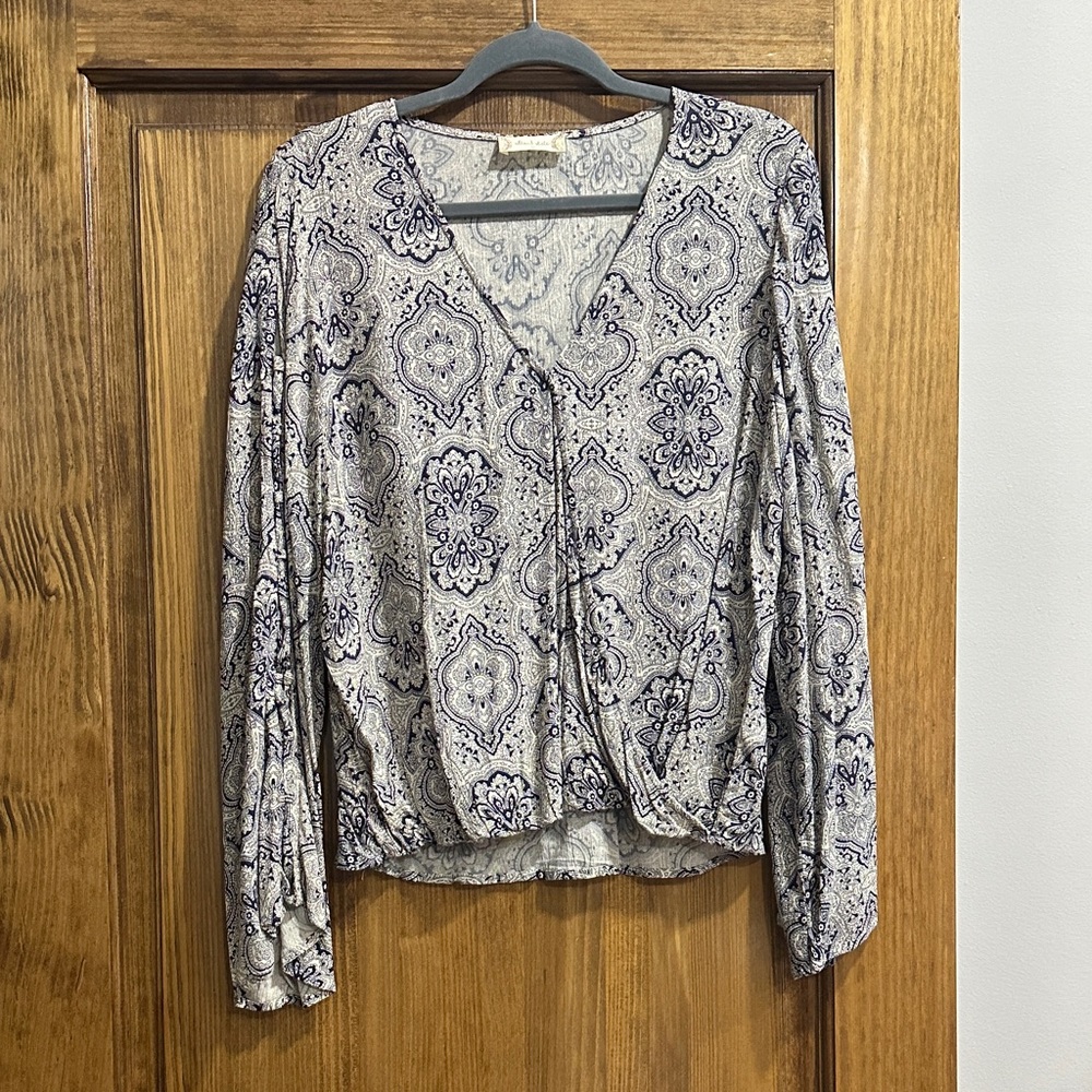 Altar'd State Cream and Blue Paisley V-Neck Long Sleeve Blouse